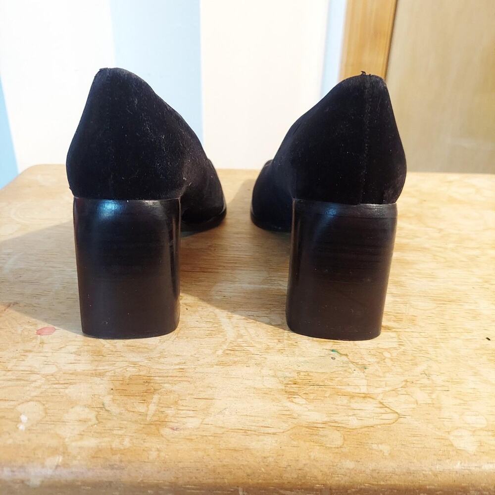 Via Spiga Black Suede Block Heel Pumps - Picture 4 of 9